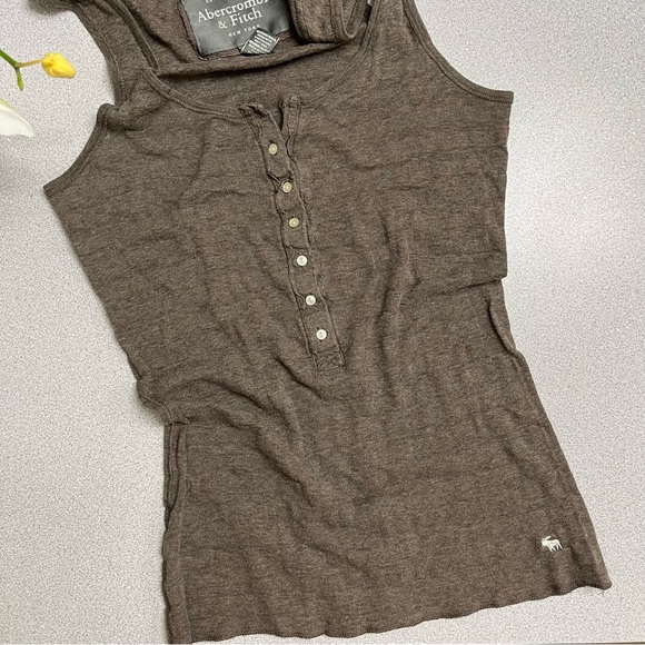 Vintage Y2K Abercrombie & Fitch 2000s Henley Tank Top - Picture 10 of 14